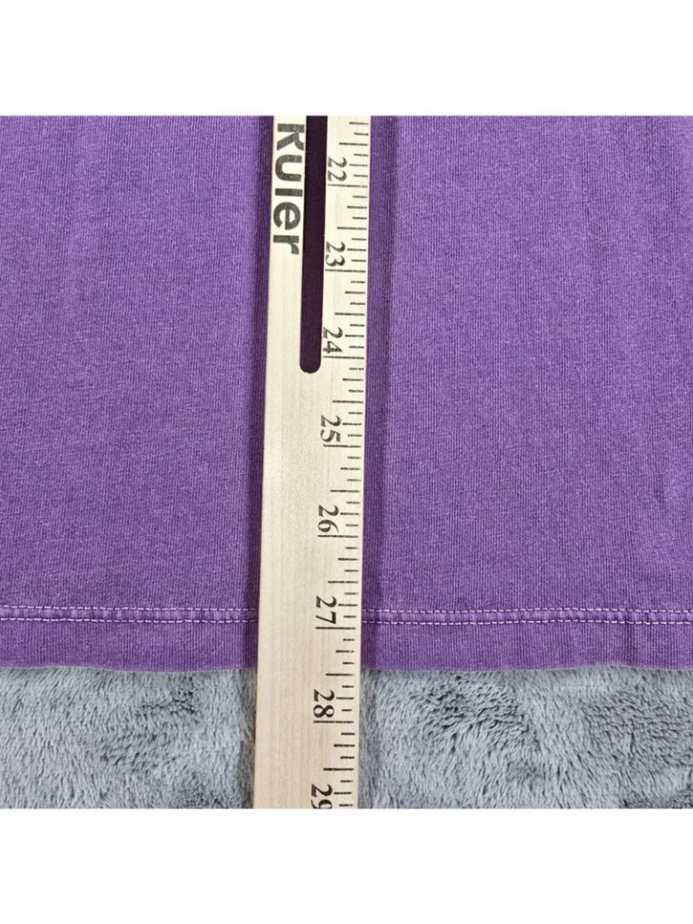 Y2K 2000s Guess Jeans Distressed Triangle Logo Purple Graphic T-Shirt (Medium) - Picture 14 of 14